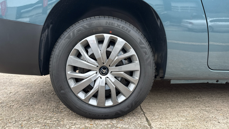 Citroen Berlingo 100kW Plus XL 52kWh 5dr Auto [7 Seat] Electric Estate